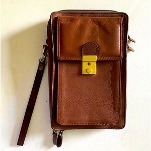 Boulder Ridge Mens Leather wristlet/bag